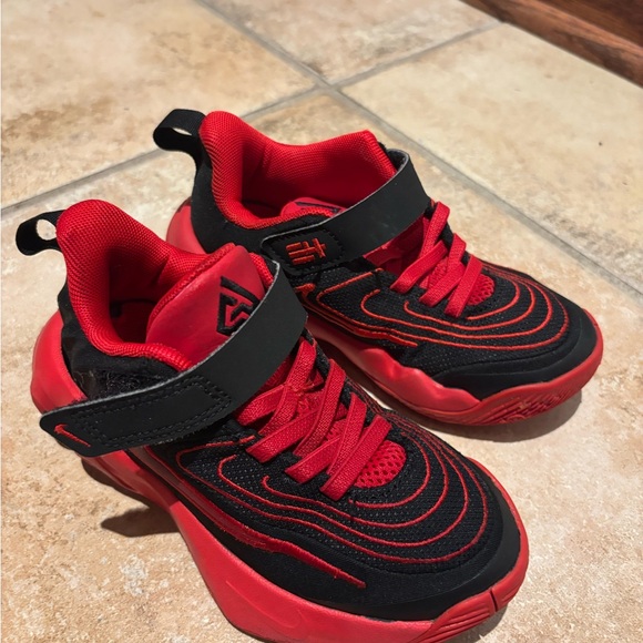 Nike Giannis Immortality 4 - Picture 2 of 4